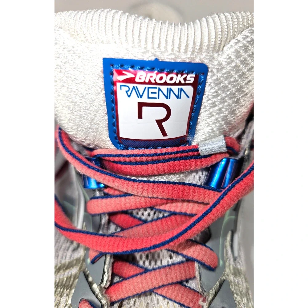 Brooks Ravenna 6 Women's Running Shoes Size 9 Silver Pink Athletic Sneakers
